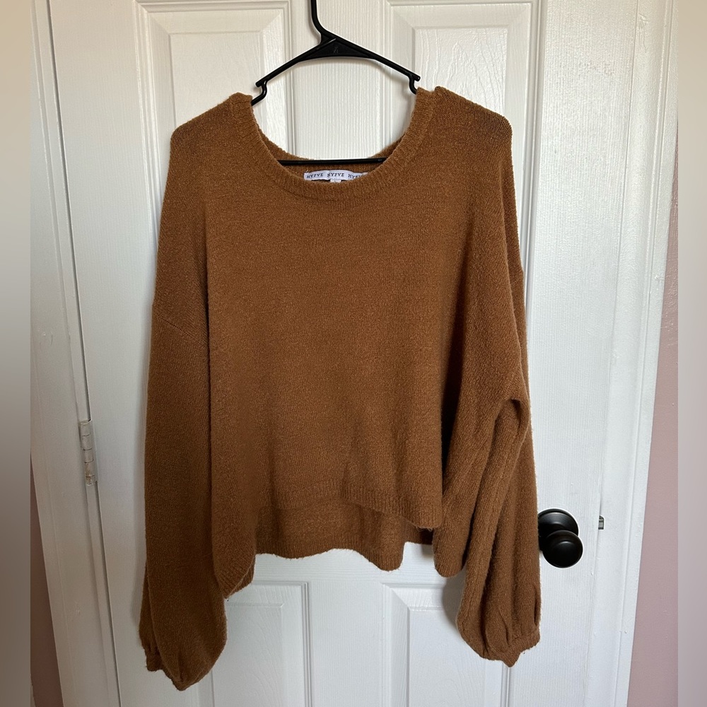 Crop top sweater